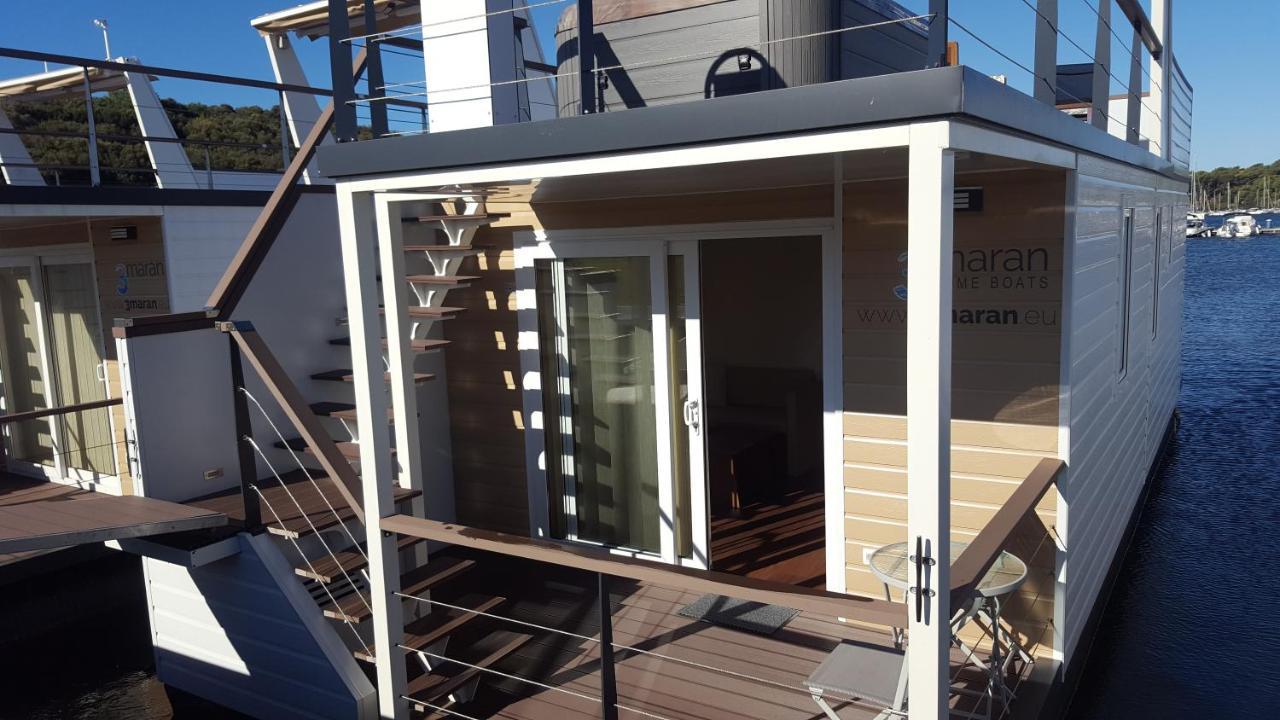 Hotel House Boat - Floating House Sofia à Pula Extérieur photo